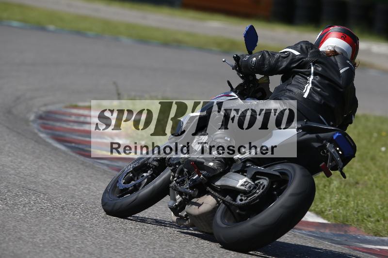 /Archiv-2024/29 12.06.2024 MOTO.CH Track Day ADR/Gruppe blau/103